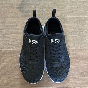 APL Techloom Phantom